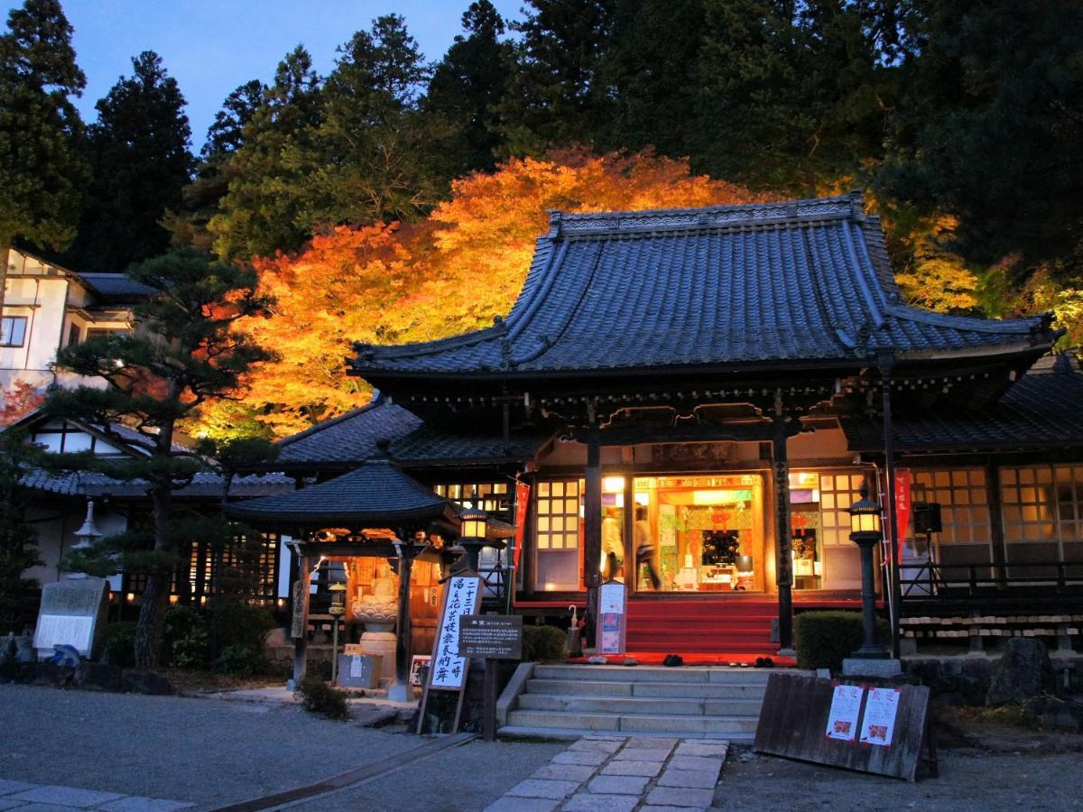 Отель Ooedo Onsen Monogatari Gero Bekkan Экстерьер фото