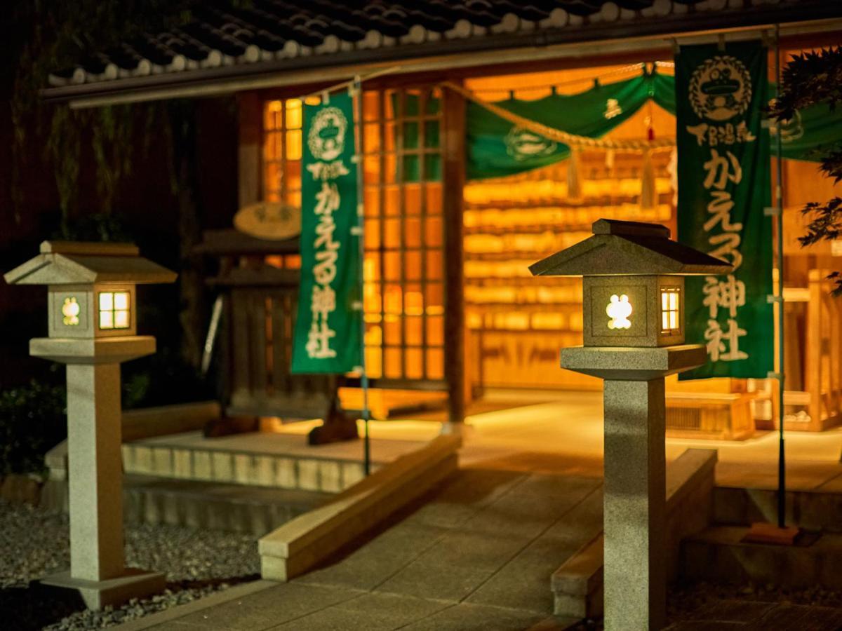 Отель Ooedo Onsen Monogatari Gero Bekkan Экстерьер фото